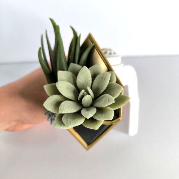 Bath & Body Works Succulent Geometric Planter Wallflower Diffuser Plug In Holder - Picture 2 of 9